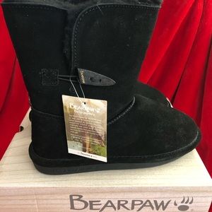 Brand new Bearpaw boots